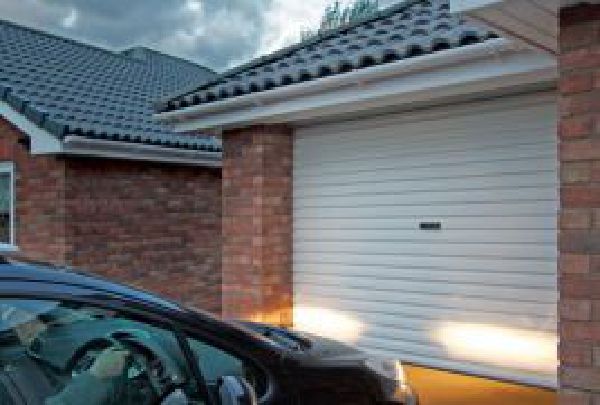 Gliderol maual roller garage door